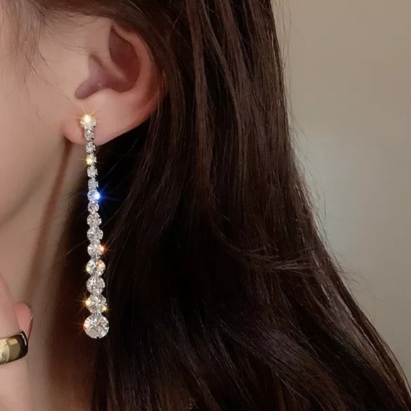 Crystal Rhinestones Drop Earrings - Picture 6 of 6